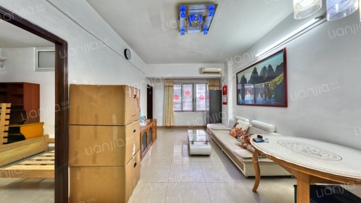 海鹰大厦二手房实景图