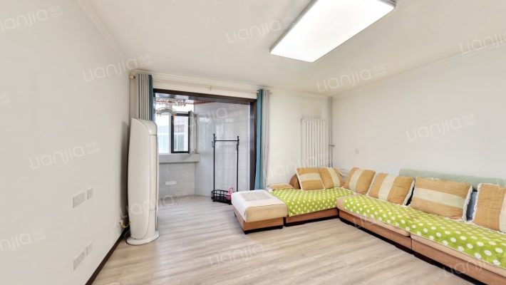 建行家属院(兴庆北路)二手房实景图