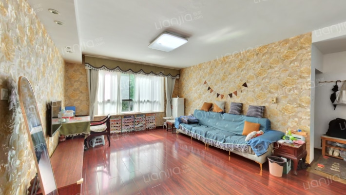 金秋小区二手房实景图