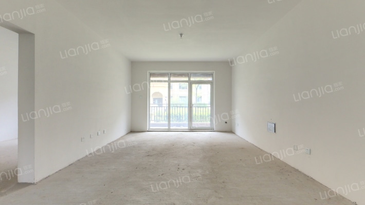 尧王·塞纳蓝湾二手房实景图