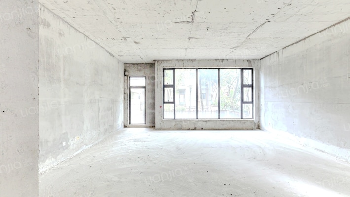 鸿威鸿景华庭南区二手房实景图