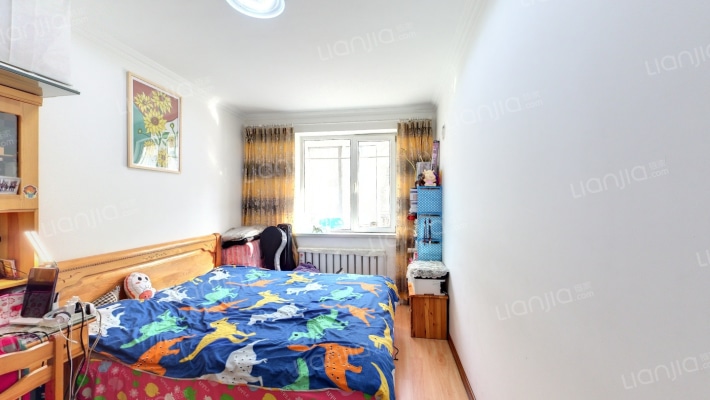 新立园二手房实景图