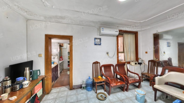 省外经委宿舍二手房实景图