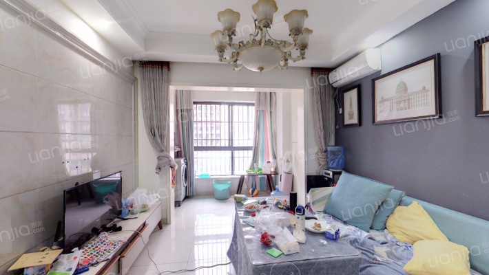 天麓尚层二手房实景图