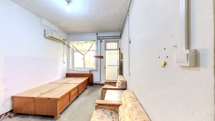 山师东路12号院二手房实景图