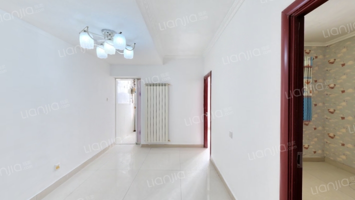 首座国际公寓二手房实景图