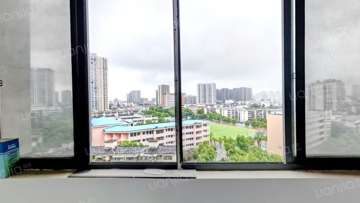 紫荆华庭二手房实景图