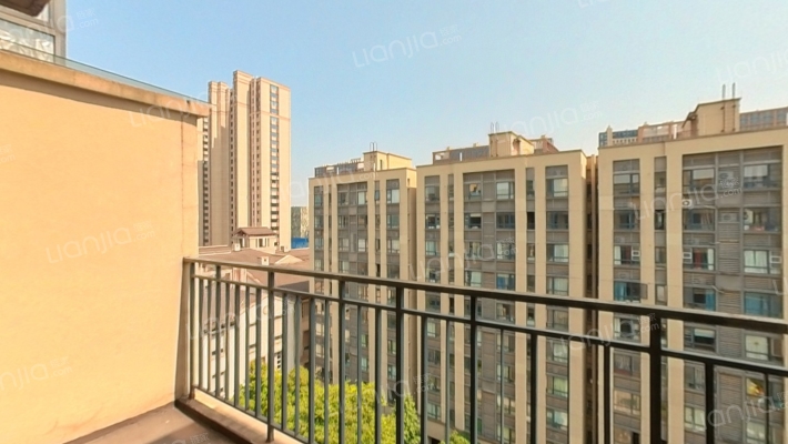 紫金湾A区二手房实景图