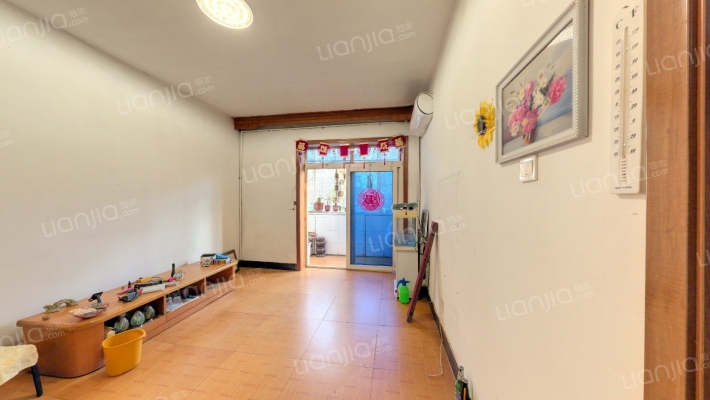 树脂厂小区二手房实景图