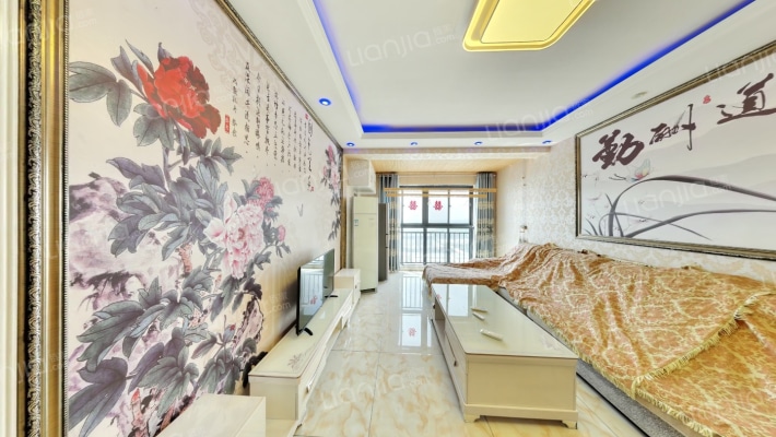 领城蔚然里南院二手房实景图