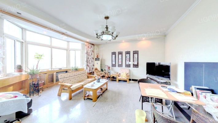 画家村别墅二手房实景图