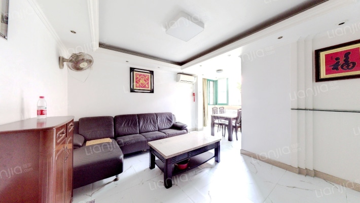 金湖花园B区二手房实景图