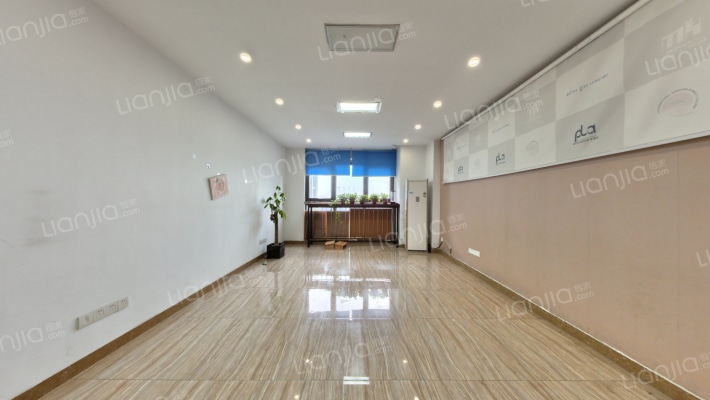 喜临门商业广场二手房实景图