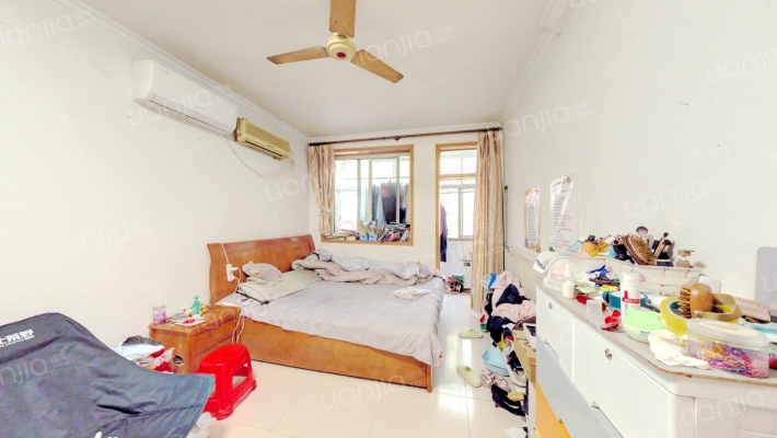 新黄路2460二手房实景图