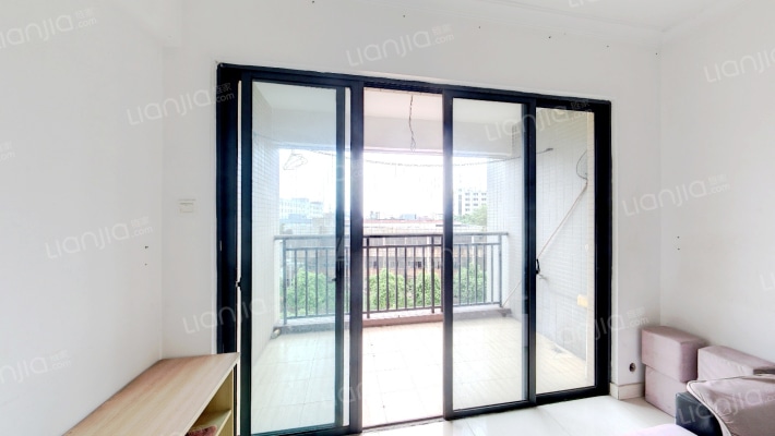 朗晴盛荟二手房实景图