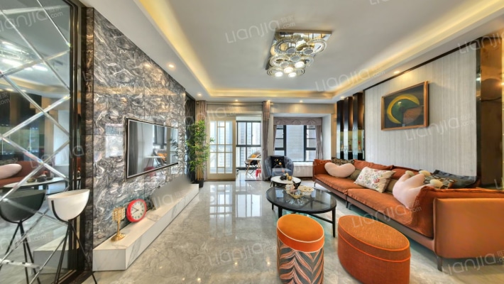 泰然南湖玫瑰湾三期二手房实景图