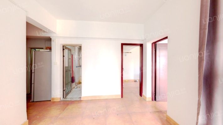 广信鸿景大厦二手房实景图