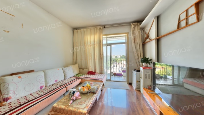 白鹤小区二手房实景图