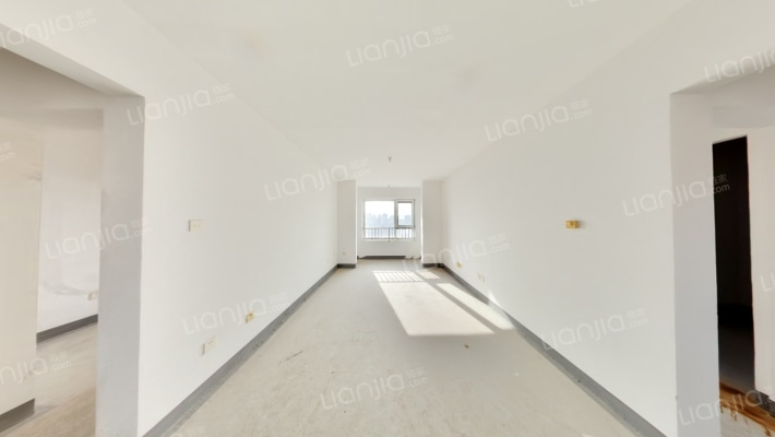 世茂璀璨公园二手房实景图