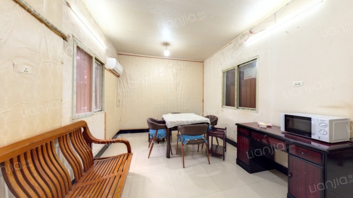 电力宿舍二手房实景图