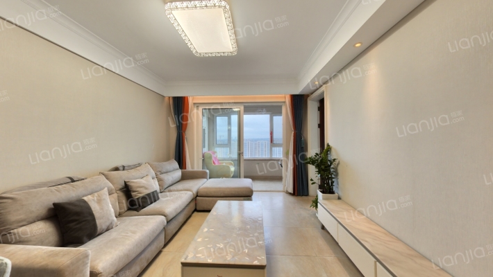 融创天朗融公馆二手房实景图