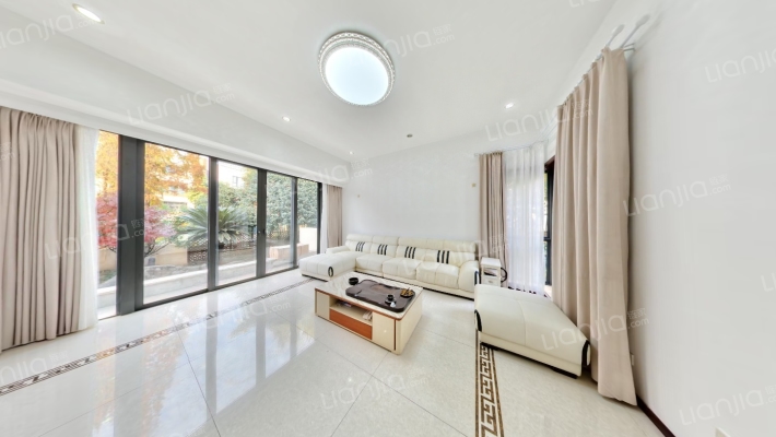 凯德林茵湖畔东区二手房实景图