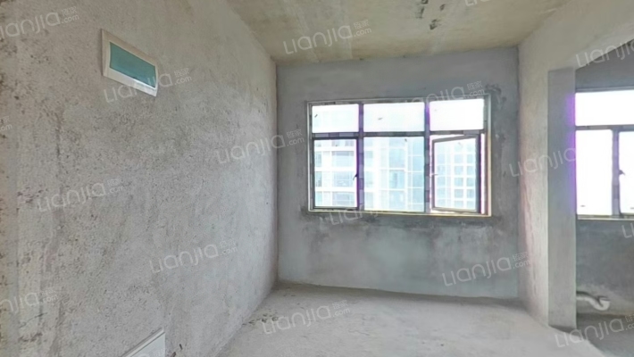 德源翡翠滨江二手房实景图