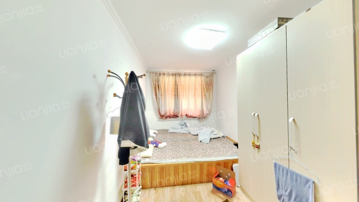 化油器宿舍二手房实景图