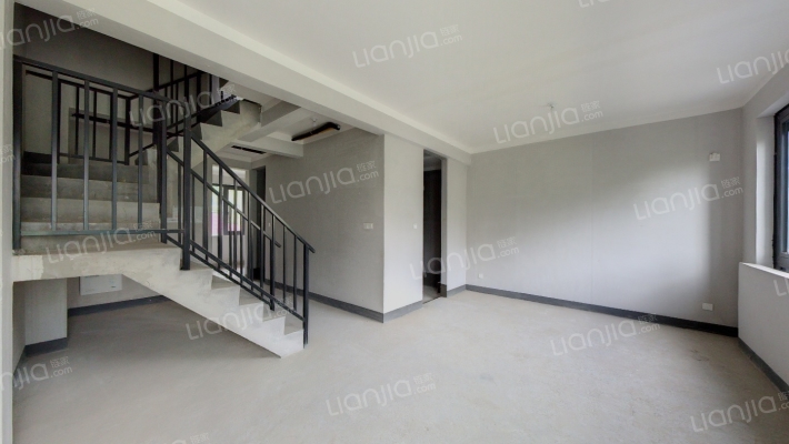 融创惠山映二区二手房实景图