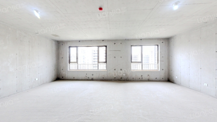 万科翡翠东第西区二手房实景图