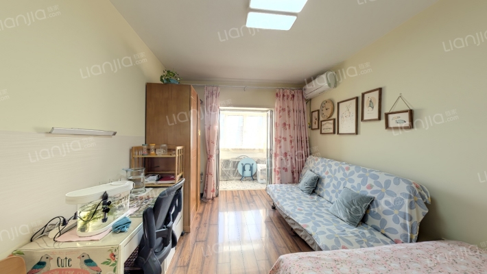 年德里二手房实景图