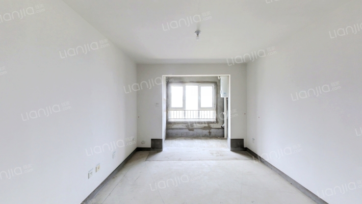 绿地国际城佳荷明都二手房实景图