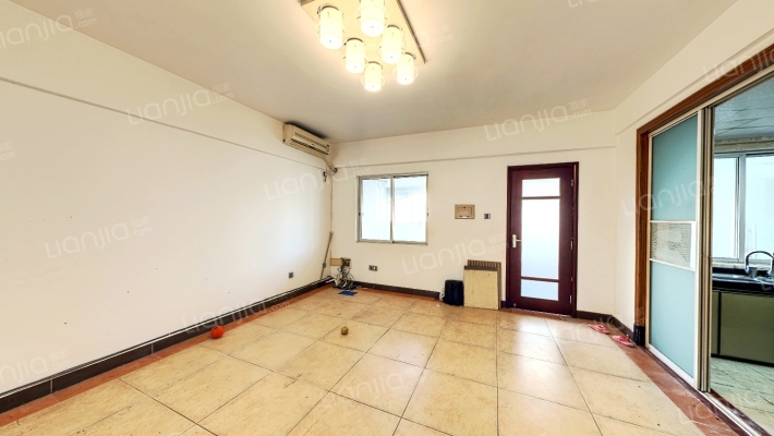 寰岛大厦二手房实景图