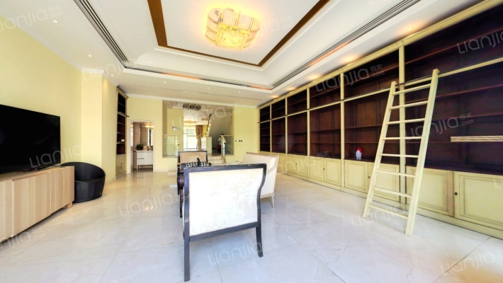 世茂湖滨花园(别墅)二手房实景图