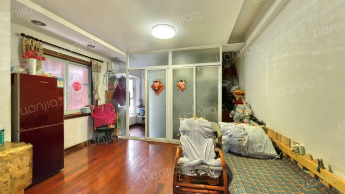 世纪皇冠二手房实景图