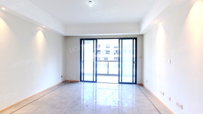 大华锦绣海岸二期二手房实景图