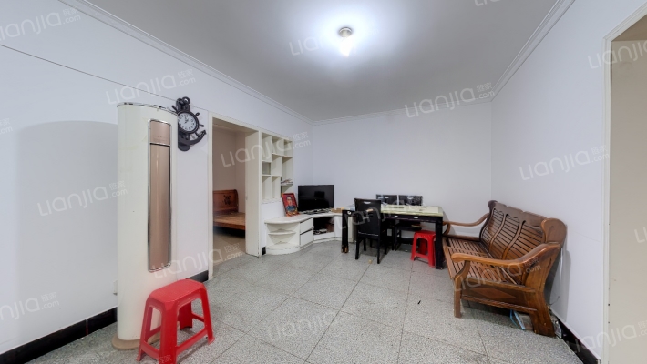 群力新村二手房实景图