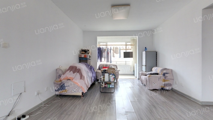 青云紫府三期二手房实景图