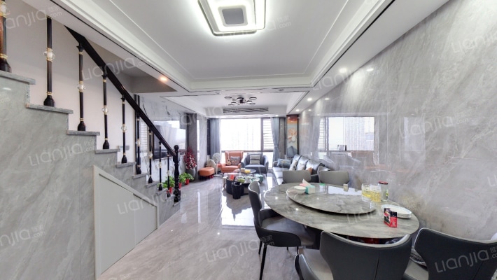 东方世贸广场二手房实景图