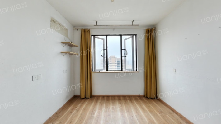 三宝郡庭二手房实景图