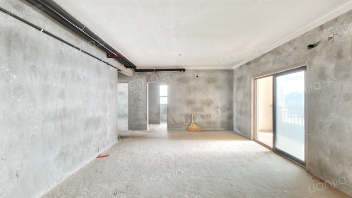 和信名城二手房实景图