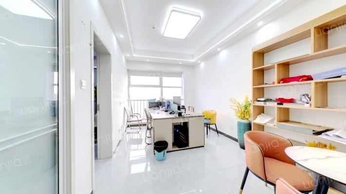 荣盛中心二手房实景图