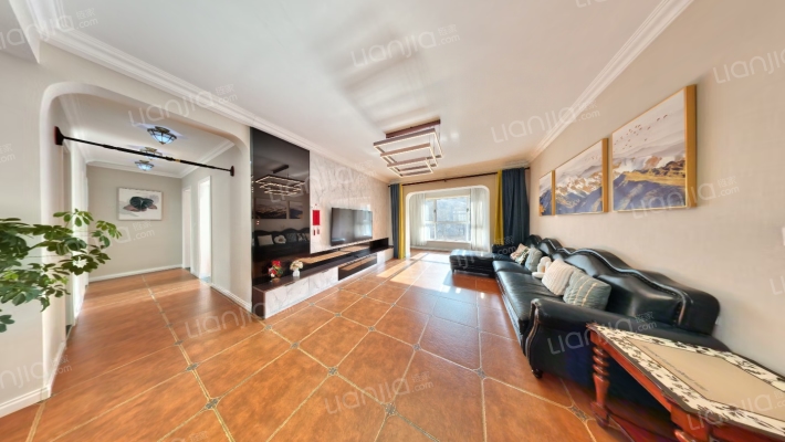 普罗旺斯二期二手房实景图