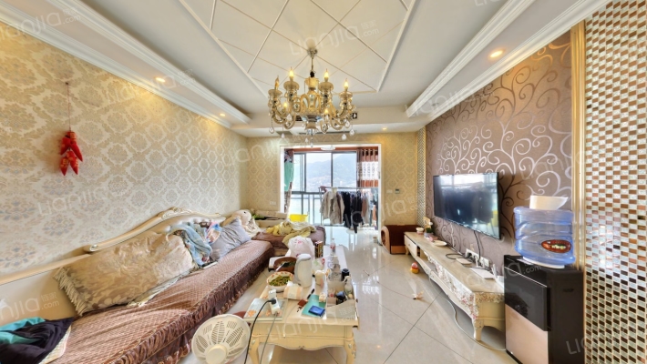 泰吉滨江二手房实景图