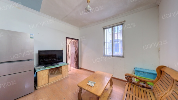 南国街43号宿舍二手房实景图