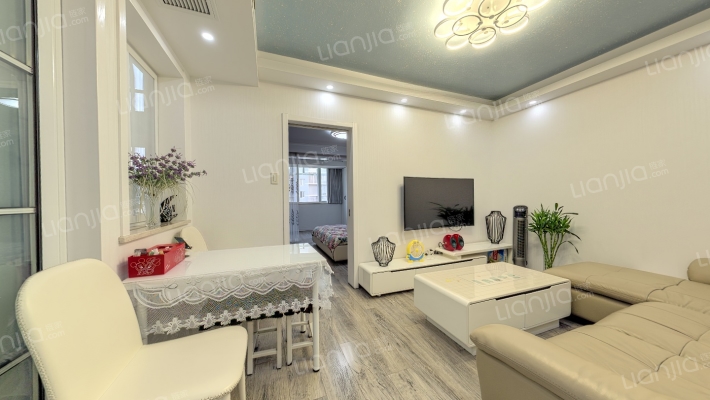 小河佳苑二手房实景图