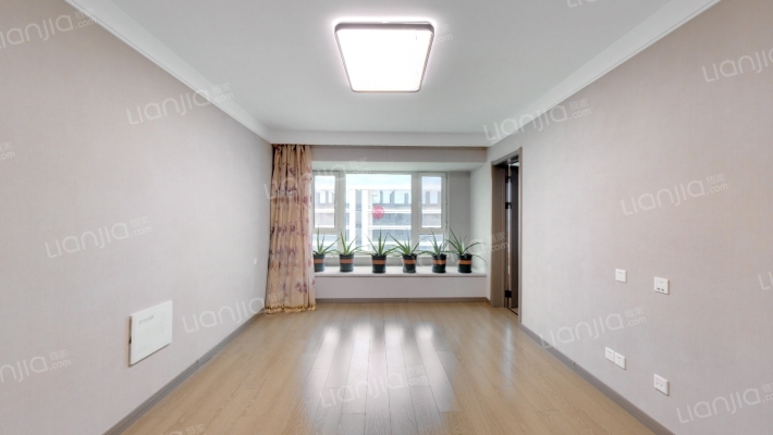 龙湖金湾天钜一期二手房实景图