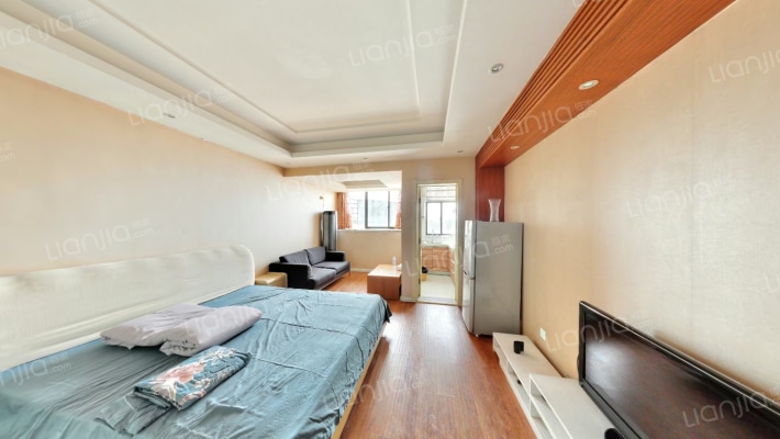 赛高街区二手房实景图