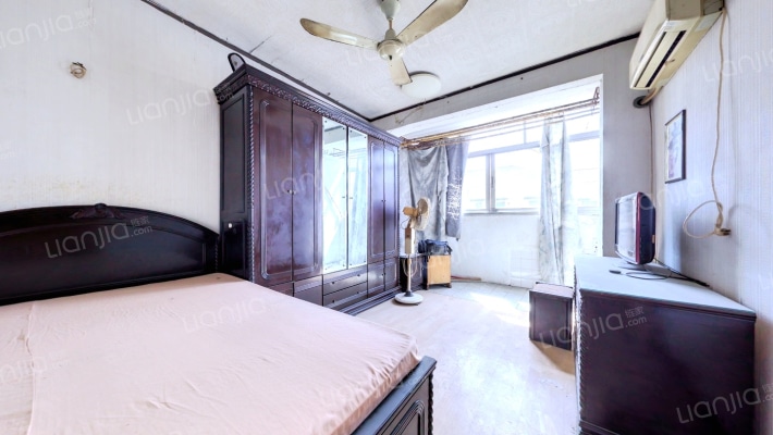 岭南路700弄二手房实景图