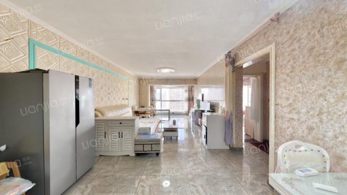 尚東嘉苑二手房实景图